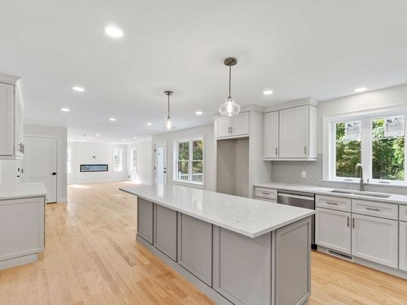 96 Middlesex Ave, Wilmington MA 01887