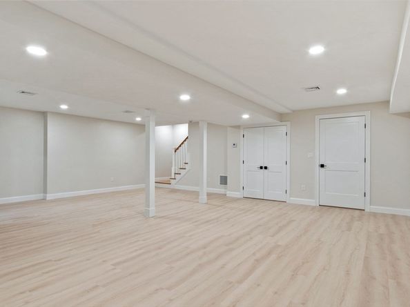 96 Middlesex Ave, Wilmington MA 01887
