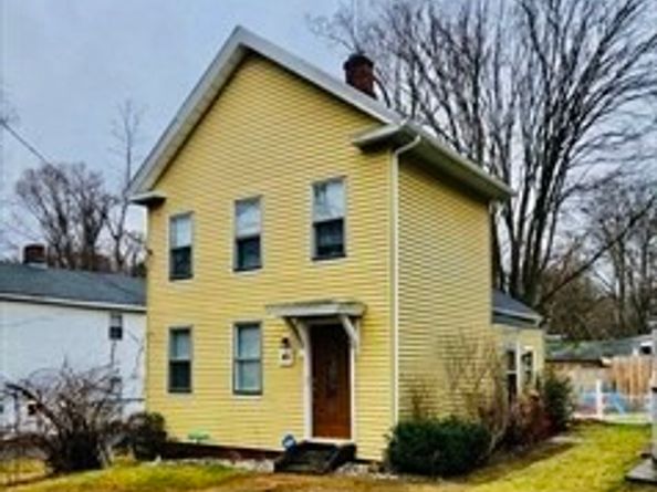 45 Maple St., Warren MA 01083