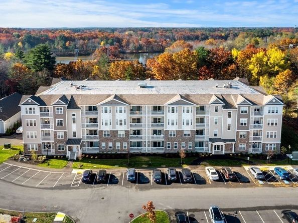 320 Martins Landing 2410, North Reading MA 01864