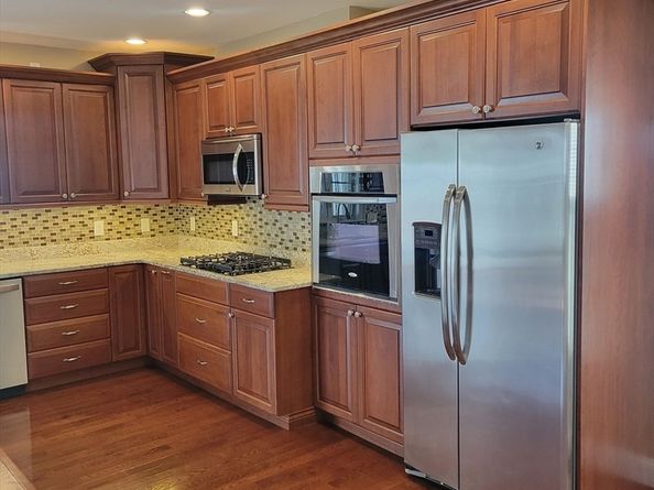 11 Hockanum Way, Worcester MA 01606