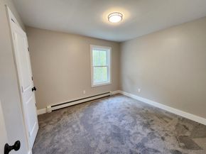 27 Cottage St, Winchendon MA 01475