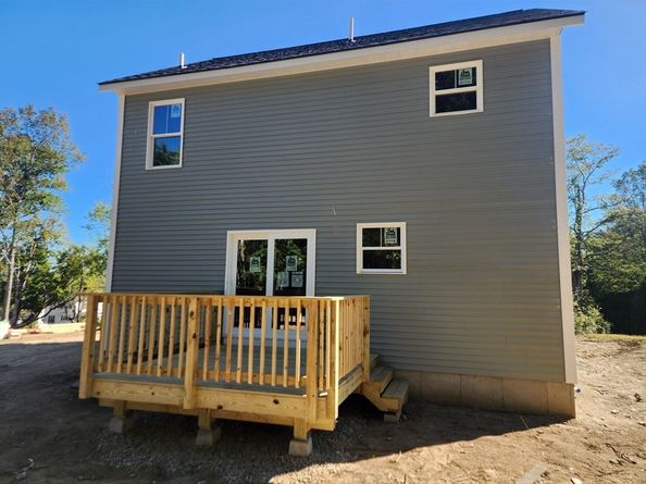 27 Cottage St, Winchendon MA 01475