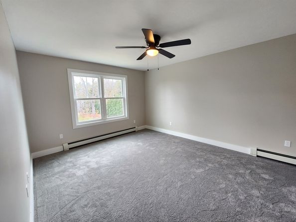 27 Cottage St, Winchendon MA 01475