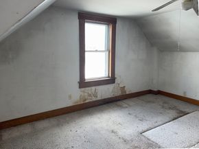 12 Howard St, Lynn MA 01902
