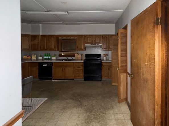 12 Howard St, Lynn MA 01902