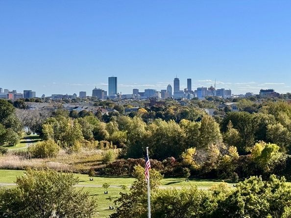 3920 Mystic Valley Pkwy 817, Medford MA 02155