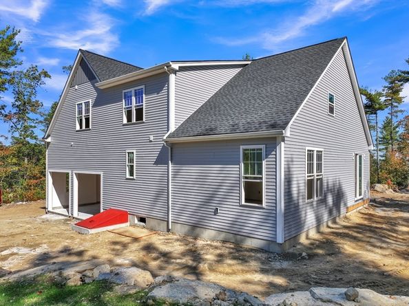 18 Lakeshore Drive, Douglas MA 01516