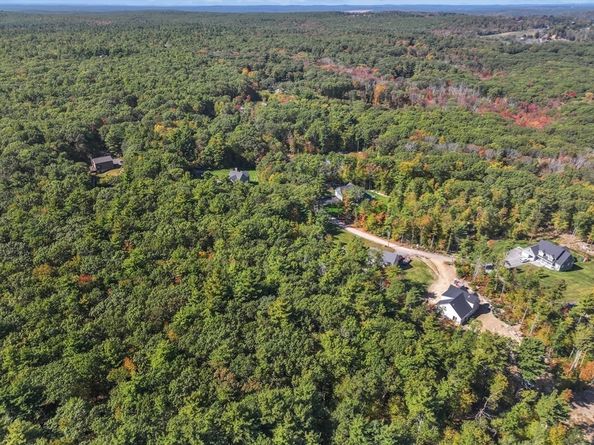 18 Lakeshore Drive, Douglas MA 01516