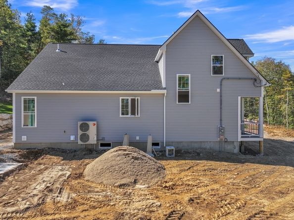 18 Lakeshore Drive, Douglas MA 01516