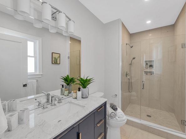 103 Neponset Ave 103, Boston MA 02131