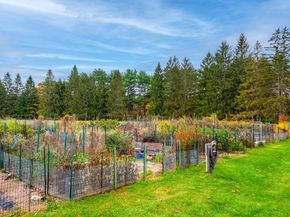 134 Chestnut Circle 134, Lincoln MA 01773