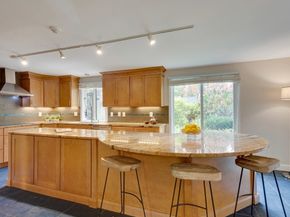 134 Chestnut Circle 134, Lincoln MA 01773