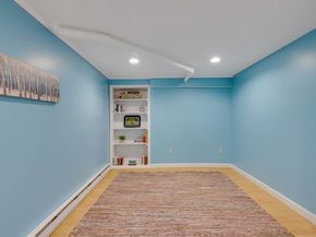 134 Chestnut Circle 134, Lincoln MA 01773