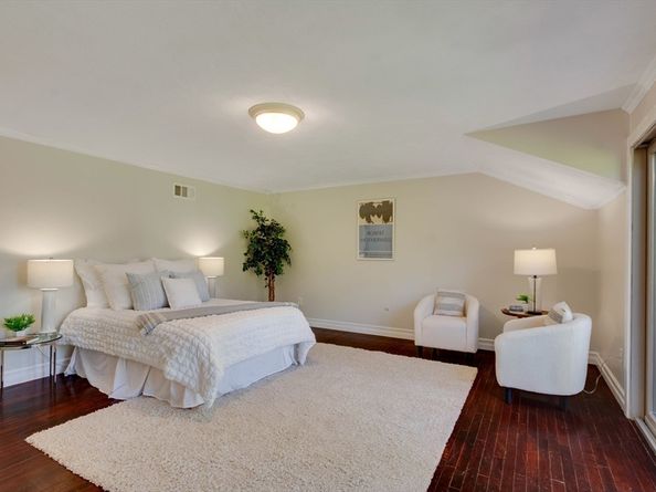 134 Chestnut Circle 134, Lincoln MA 01773