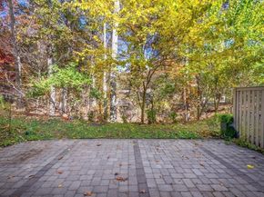 134 Chestnut Circle 134, Lincoln MA 01773