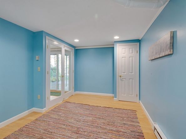 134 Chestnut Circle 134, Lincoln MA 01773