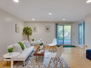 134 Chestnut Circle 134, Lincoln MA 01773