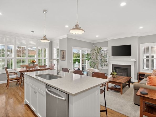 81 Boatwrights Loop, Plymouth MA 02360