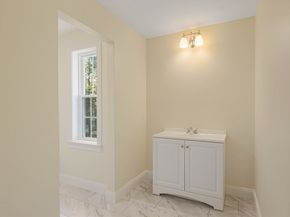 14 Welch Ave A, Rutland MA 01543