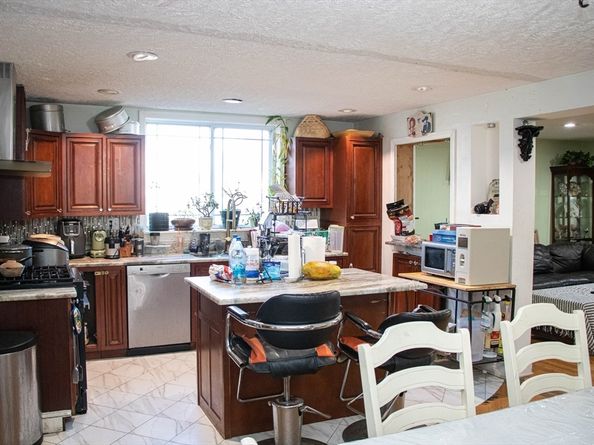 20 Washburn St, Worcester MA 01610