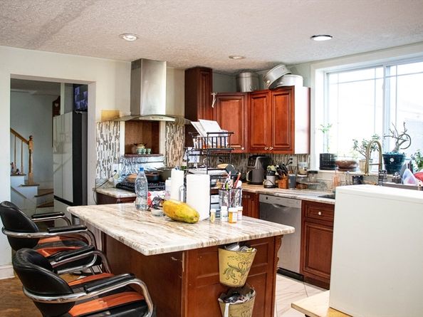 20 Washburn St, Worcester MA 01610