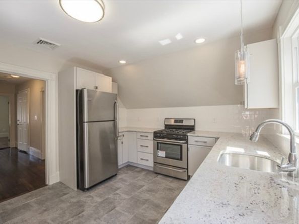 26 Bradfield Ave 3, Boston MA 02131