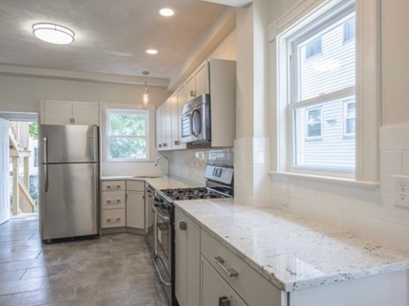 26 Bradfield Ave 3, Boston MA 02131