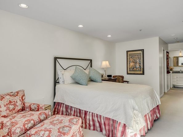 6 Canal Park 602, Cambridge MA 02141