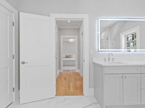 30 Meriam Street 30, Lexington MA 02420