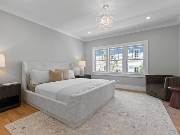 30 Meriam Street 30, Lexington MA 02420