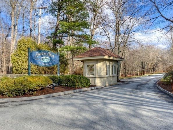 770 Salisbury Street 201, Worcester MA 01609