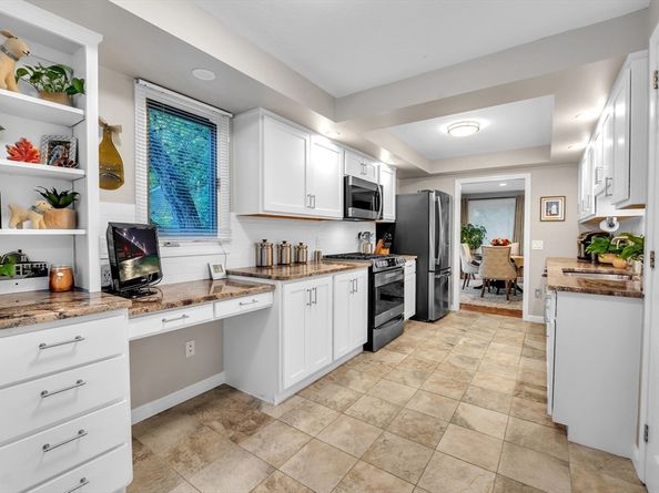 770 Salisbury Street 201, Worcester MA 01609