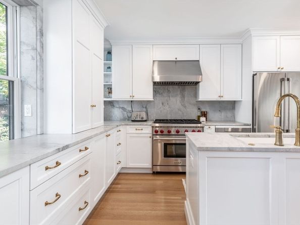 27 Lawrence Street, Boston MA 02116
