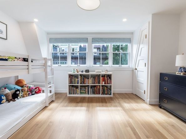 27 Lawrence Street, Boston MA 02116