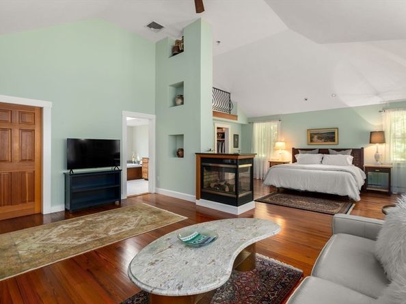 39 Westbrook Lane, Westwood MA 02090