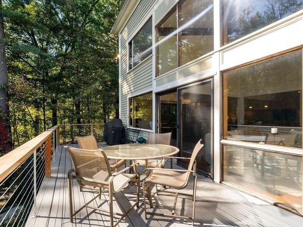 39 Westbrook Lane, Westwood MA 02090