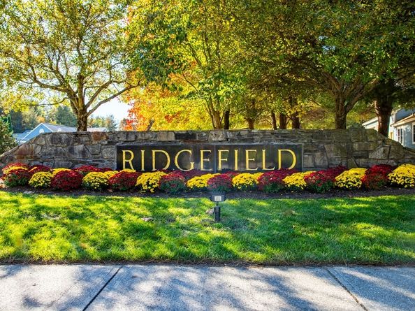 405 Ridgefield Cir C, Clinton MA 01510