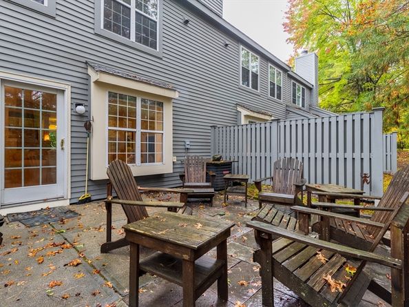 405 Ridgefield Cir C, Clinton MA 01510