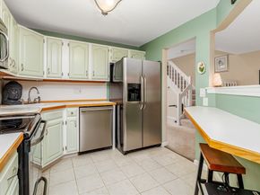 405 Ridgefield Cir C, Clinton MA 01510
