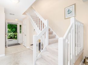 405 Ridgefield Cir C, Clinton MA 01510