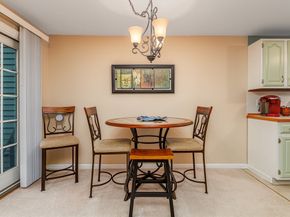 405 Ridgefield Cir C, Clinton MA 01510