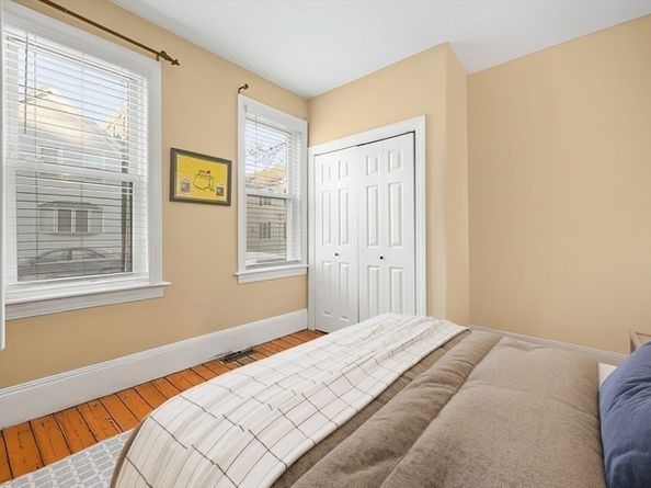 511 E 8th St A, Boston MA 02127