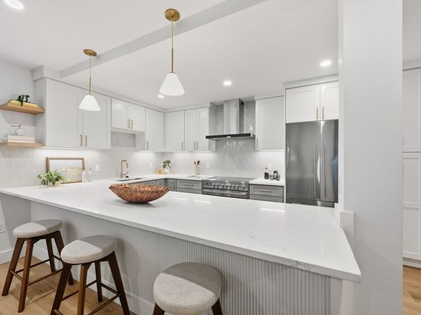 94 Saint Botolph St 1, Boston MA 02116