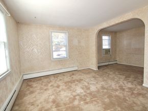 79 Alvarado Ave, Worcester MA 01604