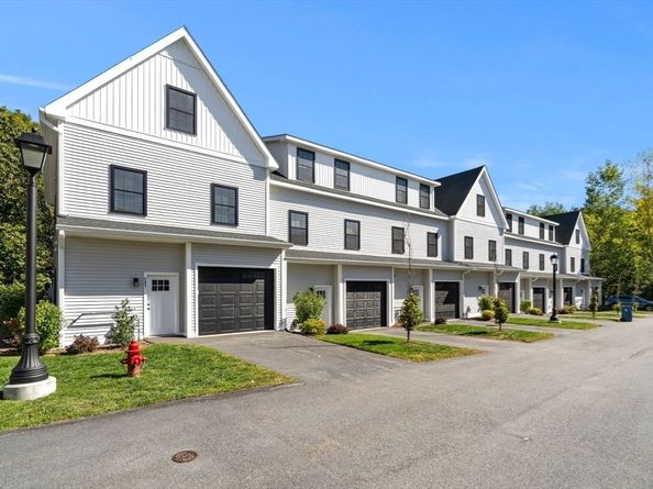 300 Albion Road 306, Bedford MA 01730