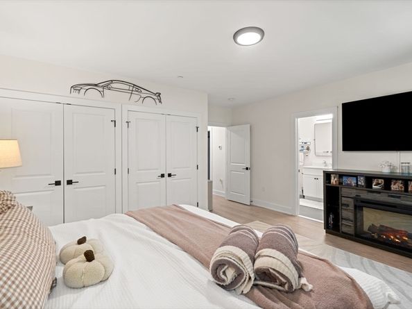 300 Albion Road 306, Bedford MA 01730
