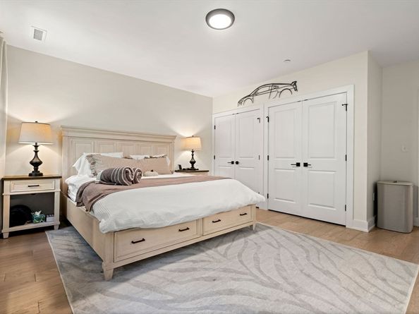 300 Albion Road 306, Bedford MA 01730