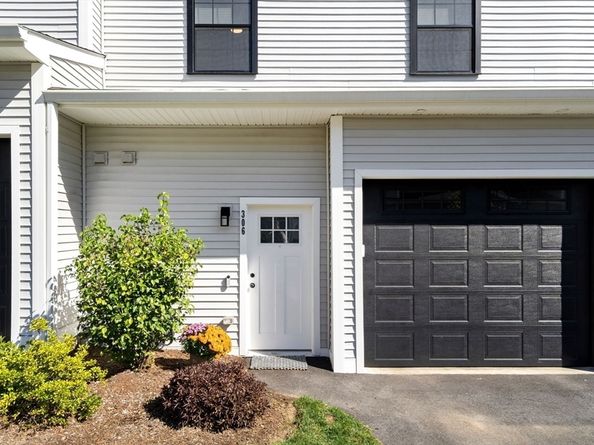 300 Albion Road 306, Bedford MA 01730