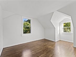 33 Vesey Rd, Randolph MA 02368